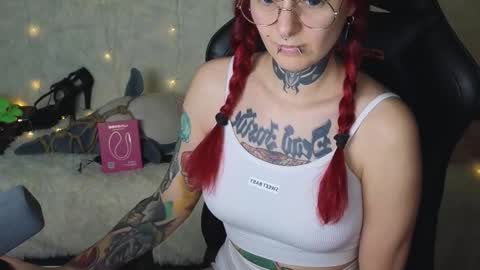 Snapshot of ginger_stay chatting on 10-15-25, 09:48 Ginger online show from 10-15-25, 09:48