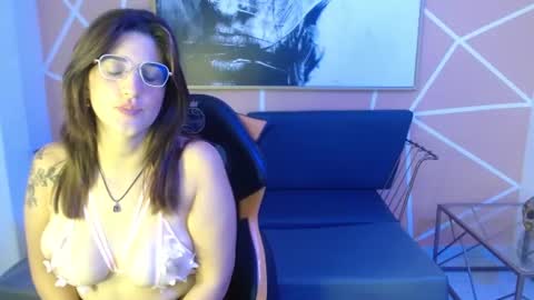 Vanessa online show from 08-04-26, 01:25
