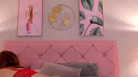 Snapshot of ginger_violetta chatting on 01-15-25, 07:34 Ginger online show from 01-15-25, 07:34