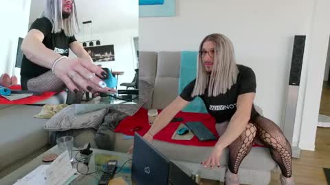 GingerPink online show from 03-30-26, 01:23