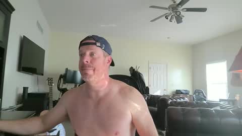 Snapshot of gingerzaddy chatting on 11-16-25, 04:12 gingerzaddy online show from 11-16-25, 04:12