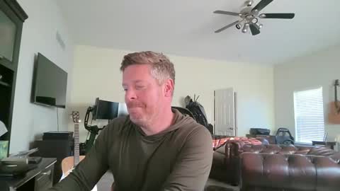 Snapshot of gingerzaddy chatting on 11-23-25, 08:19 gingerzaddy online show from 11-23-25, 08:19