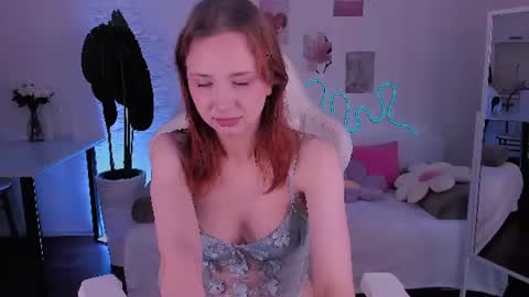 Snapshot of ginnygingergirl chatting on 07-25-26, 04:21 Ginny online show from 07-25-26, 04:21