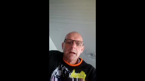 Snapshot of gino070 chatting on 05-03-26, 02:56 gino070 online show from 05-03-26, 02:56