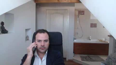 Snapshot of gintonik89 chatting on 02-19-25, 07:28 gintonik89 online show from 02-19-25, 07:28