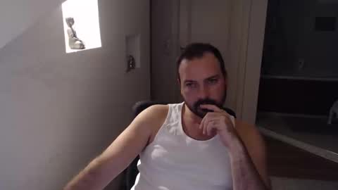 Snapshot of gintonik89 chatting on 11-05-25, 07:14 gintonik89 online show from 11-05-25, 07:14