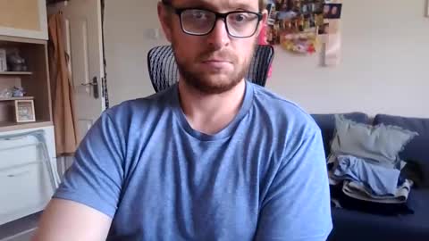 Snapshot of ginwood chatting on 09-10-25, 12:16 ginwood online show from 09-10-25, 12:16