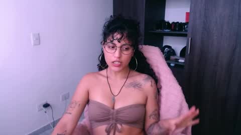 giny_bean online show from 04-10-26, 02:00