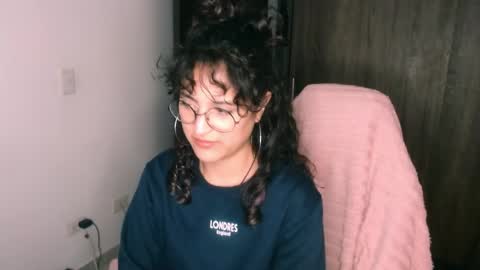 Snapshot of giny_bean chatting on 05-01-26, 12:15 giny_bean online show from 05-01-26, 12:15