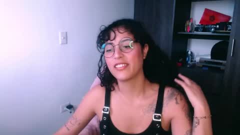 Snapshot of giny_bean chatting on 05-11-26, 09:45 giny_bean online show from 05-11-26, 09:45