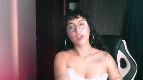 Snapshot of giny_bean chatting on 05-26-26, 03:13 giny_bean online show from 05-26-26, 03:13