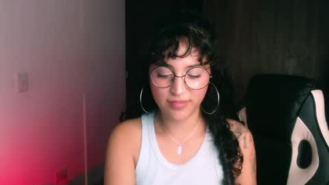 Snapshot of giny_bean chatting on 06-01-26, 04:14 giny_bean online show from 06-01-26, 04:14