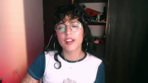 Snapshot of giny_bean chatting on 06-04-26, 05:57 giny_bean online show from 06-04-26, 05:57