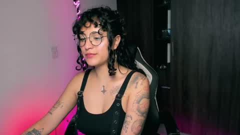 Snapshot of giny_bean chatting on 06-07-26, 05:22 giny_bean online show from 06-07-26, 05:22