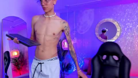 Gio Carangi online show from 04-16-26, 04:24