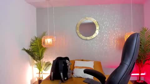 Snapshot of gio_carangi chatting on 05-05-26, 02:52 Gio Carangi online show from 05-05-26, 02:52