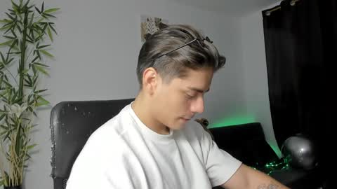 GioRusso online show from 01-23-25, 02:39