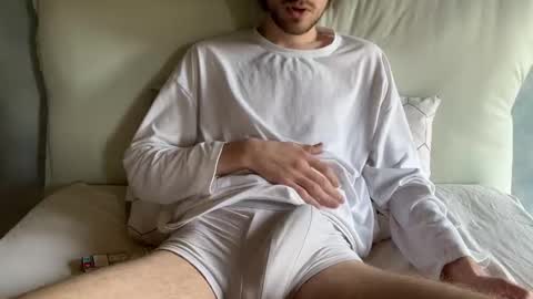 Snapshot of giog59 chatting on 05-18-26, 10:43 giog59 online show from 05-18-26, 10:43