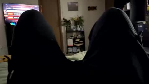 gio g online show from 12-20-25, 03:46