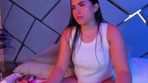Snapshot of giorgia_13 chatting on 01-14-25, 03:01 giorgia online show from 01-14-25, 03:01