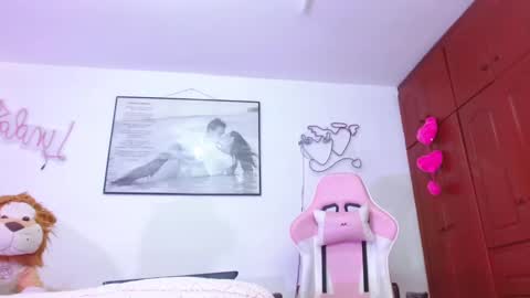 Snapshot of giorgina_montiere chatting on 10-14-25, 02:40 giorgina_montiere online show from 10-14-25, 02:40