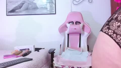 giorgina_montiere online show from 05-22-26, 01:50