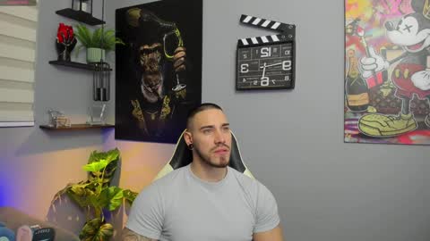 Giorgio leone online show from 01-16-25, 03:23