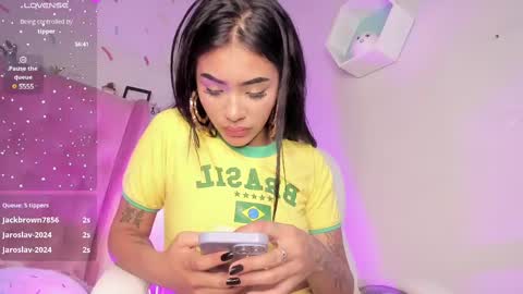 Snapshot of giovanna_oliveira chatting on 02-09-25, 08:54 Giovanna online show from 02-09-25, 08:54