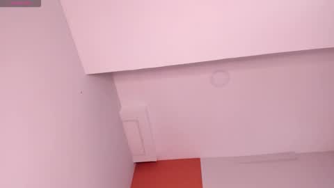 Snapshot of giovanna_oliveira chatting on 10-05-25, 06:39 Giovanna online show from 10-05-25, 06:39