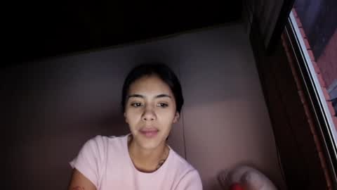 giovanna_oliveria online show from 04-22-26, 11:17