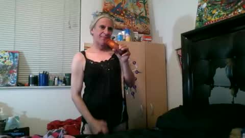 Snapshot of giovanni131971 chatting on 06-09-26, 06:47 giovanni131971 online show from 06-09-26, 06:47