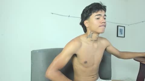 Snapshot of giraldo_giraldo chatting on 03-02-26, 01:07 Giraldo online show from 03-02-26, 01:07