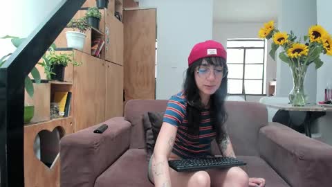 girasol1921 online show from 12-21-24, 05:51