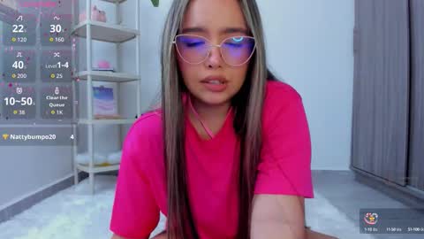 Snapshot of girl_alana chatting on 09-25-25, 04:21 Alana online show from 09-25-25, 04:21