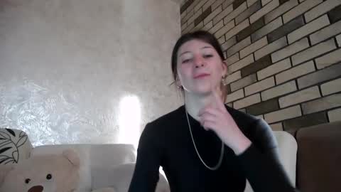 girl_cute007 online show from 04-22-26, 04:08