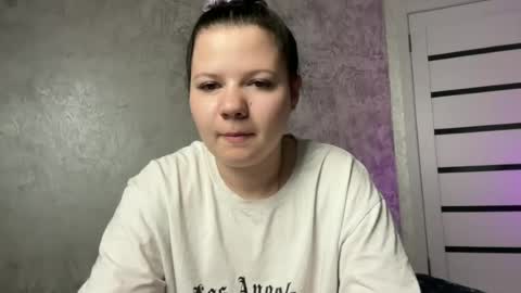 girl_cute07 online show from 07-02-26, 06:47