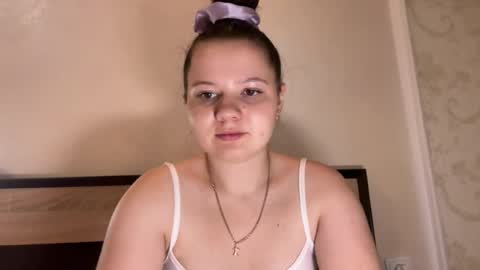 girl_cute07 online show from 07-20-26, 07:05