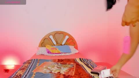 Scarlett online show from 11-22-25, 11:37