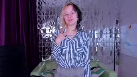 girl_next_doorr online show from 12-27-24, 12:45