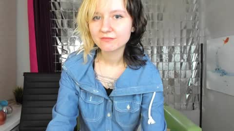 girl_next_doorr online show from 01-12-25, 06:49