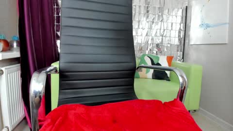 girl_next_doorr online show from 02-05-25, 06:37