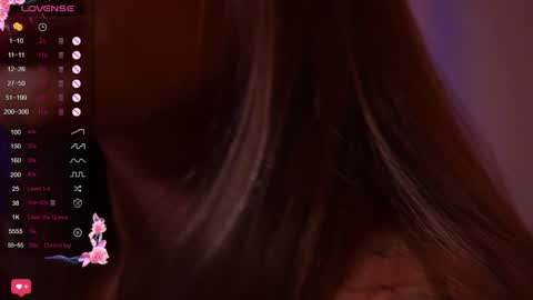 Snapshot of girl_peach_ chatting on 12-30-24, 05:13 Kate online show from 12-30-24, 05:13