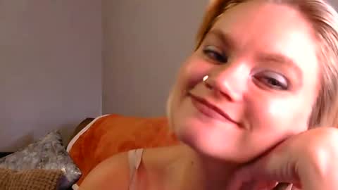girlnextdoo4 online show from 07-30-26, 08:57