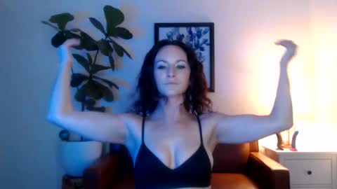 Snapshot of girlnexxxdoor chatting on 02-12-26, 01:44 Girlnexxxdoor online show from 02-12-26, 01:44