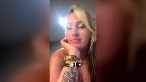 girlnxtdoor2u2 online show from 06-27-26, 10:09