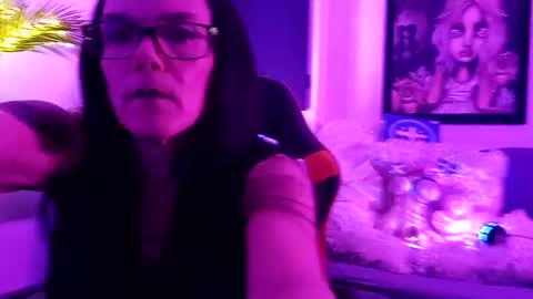 Snapshot of girls227445638252 chatting on 03-17-26, 02:27 girls227445638252 online show from 03-17-26, 02:27