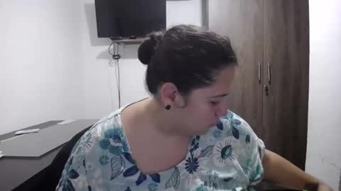 Ela online show from 02-23-25, 11:33