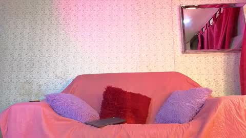 Snapshot of girls_the_medellin11_aws chatting on 10-19-25, 04:13 girls_the_medellin11_aws online show from 10-19-25, 04:13