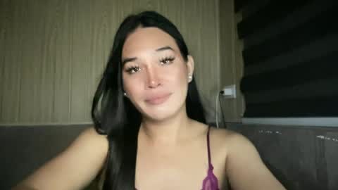 Snapshot of girlthatuneedrhainexxx chatting on 07-14-26, 04:02 RHAINEEE online show from 07-14-26, 04:02