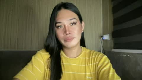 Snapshot of girlthatuneedrhainexxx chatting on 07-22-26, 10:29 RHAINEEE online show from 07-22-26, 10:29